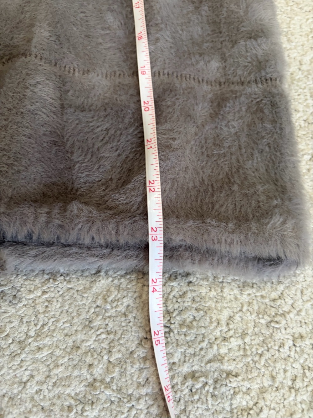 Faux Fur Zip-Front Jacket in Greige, Ring Zipper Pull, Women’s Medium Soft Fuzzy - Picture 8 of 8